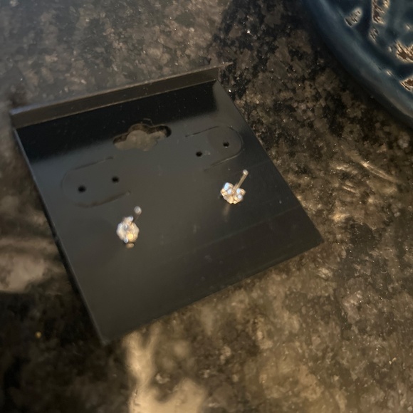 Genuine blue spinel oval gemstones, Sterling silver 925 studded earrings - Picture 4 of 7